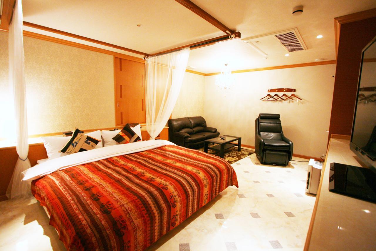 Love hôtel Sari (adults Only) 2*