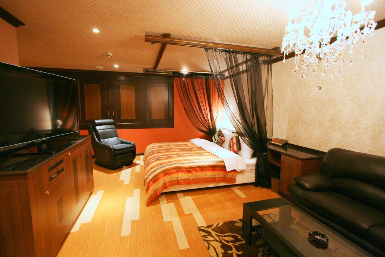 Love hôtel Sari (adults Only) 2*